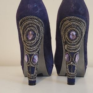 Like New-Purple Monkey 5in heels